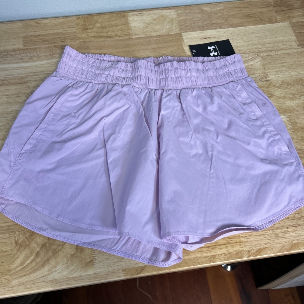 Under Armour Shorts Women's Medium Pink Flex Woven 3" Crinkle New 1383622
